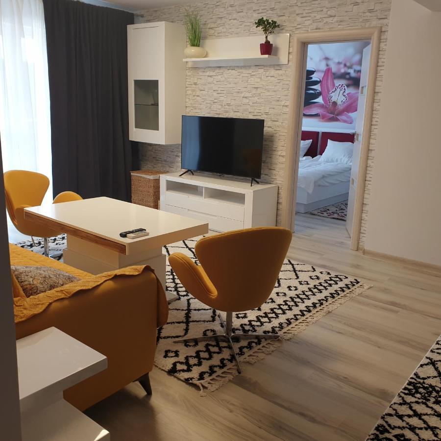 Carolina Sweet Apartament Oradea Luaran gambar